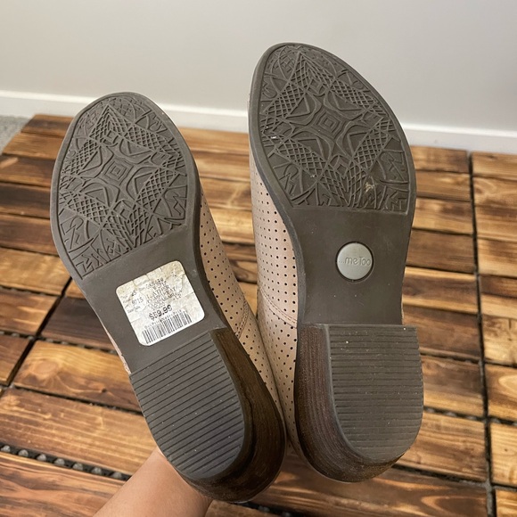 ME TOO Womens Zinnia 8 Nubuck Comfort Ankle Boots Size 9.5 - Picture 6 of 10